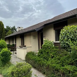 5 In The Same House , Genève Suisse